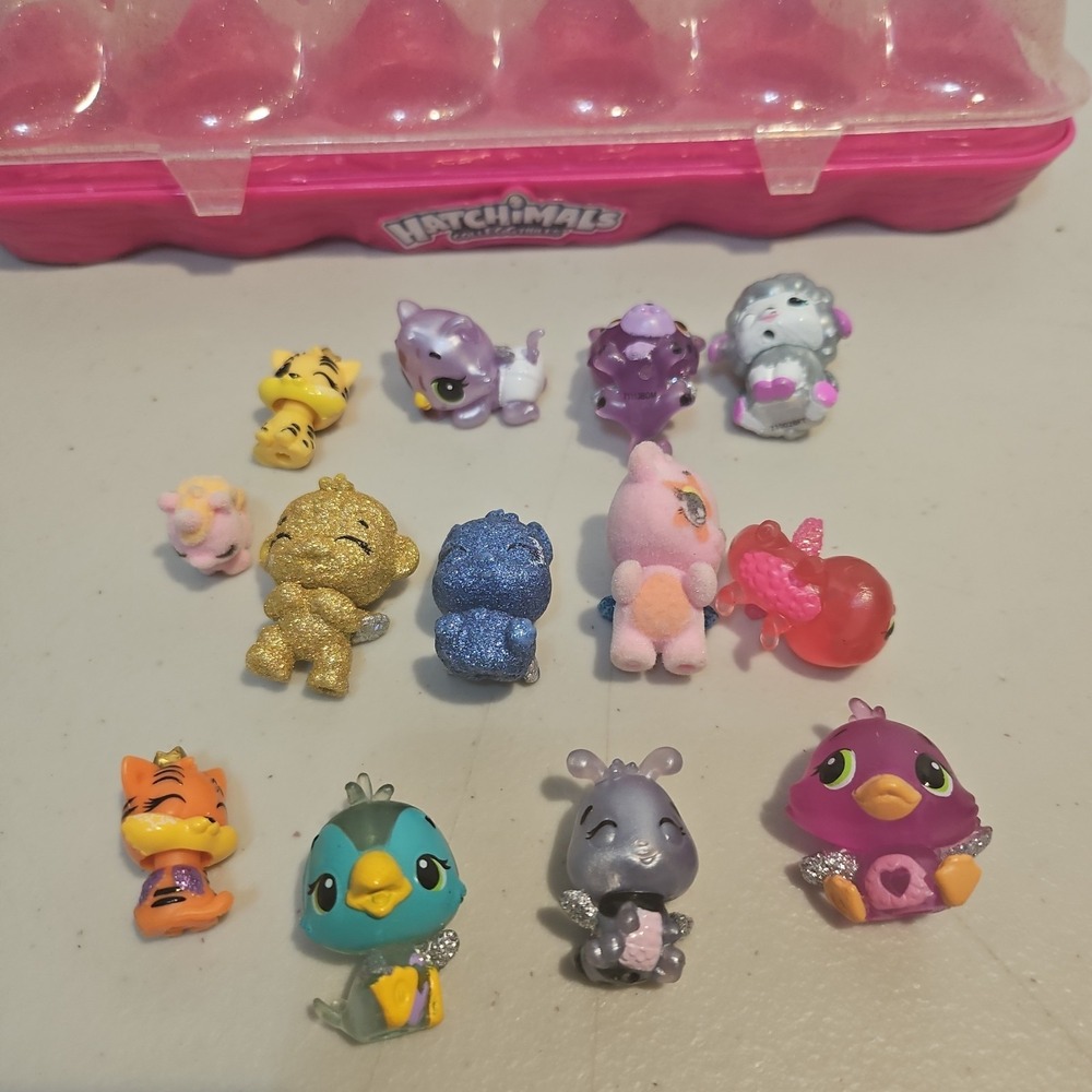 Hatchimals Colleggtibles 13 Pack Pink Egg Carton Tray Assorted Figurines Lot - Picture 1 of 5